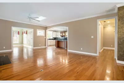 10198 California Street, Crown Point, IN 46307 - Photo 5