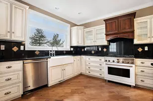 10198 California St, Crown Point, IN 46307 - Photo 7