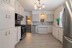 8834 Highland St, Highland, IN 46322 - Photo 3