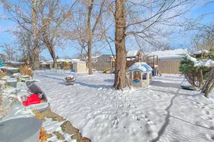 703 N Glenwood Ave, Griffith, IN 46319 - Photo 17