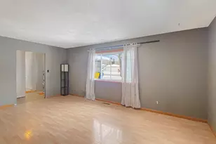 703 N Glenwood Ave, Griffith, IN 46319 - Photo 3