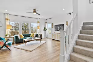 22 Levanno Dr, Crown Point, IN 46307 - Photo 3