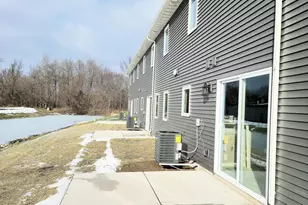 1446 Lake St, Hobart, IN 46342 - Photo 21