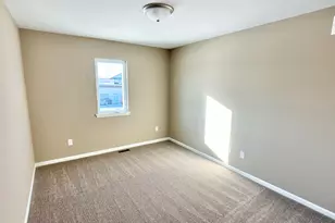 1446 Lake St, Hobart, IN 46342 - Photo 19