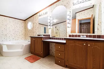 574 E 1100 N, Westville, IN 46391 - Photo 13