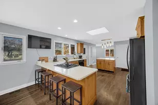 3011 Garfield Ave, Highland, IN 46322 - Photo 7