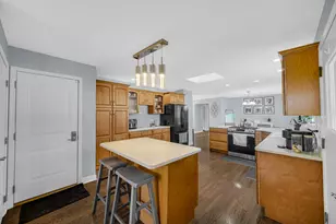 3011 Garfield Ave, Highland, IN 46322 - Photo 9