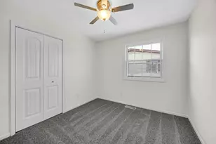 372 Raven Ct, Valparaiso, IN 46385 - Photo 15