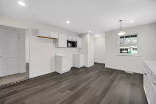 372 Raven Ct, Valparaiso, IN 46385 - Photo 11