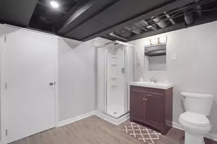 8726 Lakewood Ave, Gary, IN 46403 - Photo 17