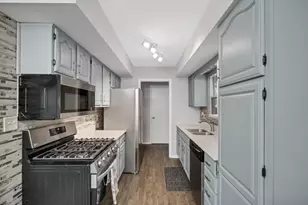 8726 Lakewood Ave, Gary, IN 46403 - Photo 7