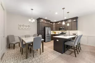 1346 Parke Dr, Crown Point, IN 46307 - Photo 5