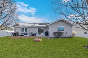 608 Sunflower Ln, Dyer, IN 46311 - Photo 23