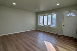 2047 Clover St, Portage, IN 46368 - Photo 3