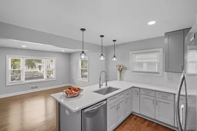 6833 Baring Avenue, Hammond, IN 46324 - Photo 5