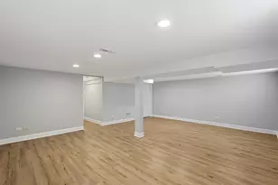 6833 Baring Ave, Hammond, IN 46324 - Photo 15