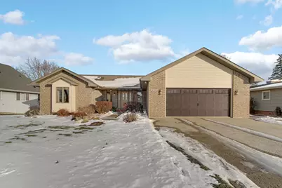 2393 Four Seasons Pkwy, Crown Point, IN 46307 - Photo 25