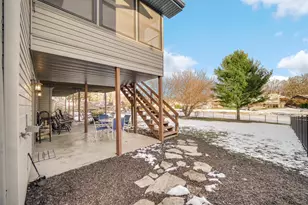 2393 Four Seasons Pkwy, Crown Point, IN 46307 - Photo 29