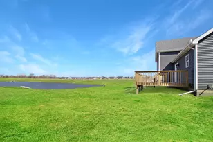 3046 W 84th Pl, Merrillville, IN 46410 - Photo 3