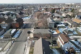 612 W 149th St, East Chicago, IN 46312 - Photo 3