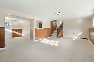 8228 Rutledge St, Merrillville, IN 46410 - Photo 21