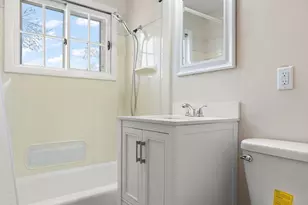 8228 Rutledge St, Merrillville, IN 46410 - Photo 15