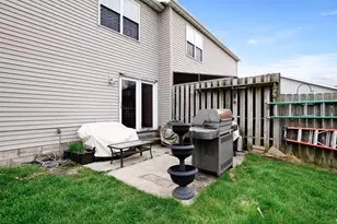 6924 Swan Ln, Schererville, IN 46375 - Photo 17