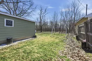 217 E 13 Th Pl, Hobart, IN 46342 - Photo 17