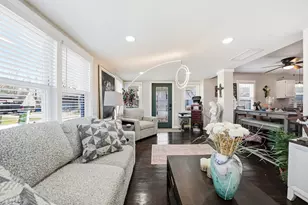 217 E 13 Th Pl, Hobart, IN 46342 - Photo 7