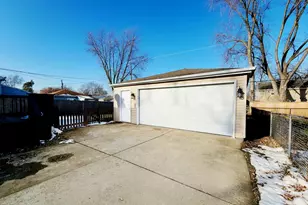 3303 Eder St, Highland, IN 46322 - Photo 3