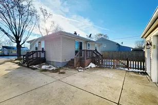 3303 Eder St, Highland, IN 46322 - Photo 5