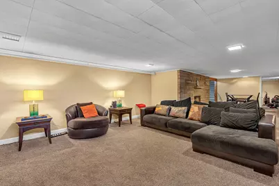 5550 Jefferson Place, Merrillville, IN 46410 - Photo 19