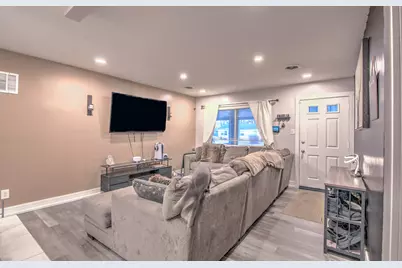 2080 Wright Street, Gary, IN 46404 - Photo 5