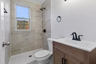 830 W 11th Ave, Gary, IN 46402 - Photo 31