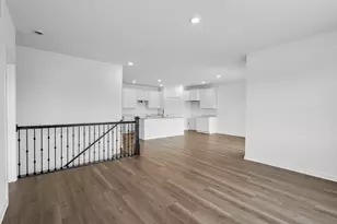 10375 Blaine St, Crown Point, IN 46307 - Photo 7