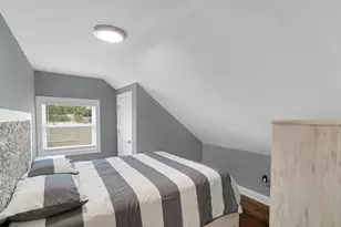 321 Holliday St, Michigan City, IN 46360 - Photo 15