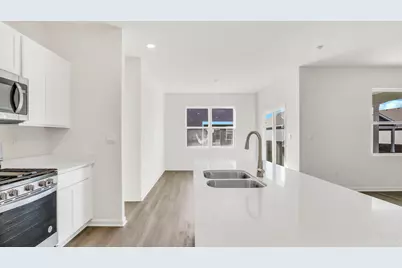 7866 W 106th Place, Crown Point, IN 46307 - Photo 11