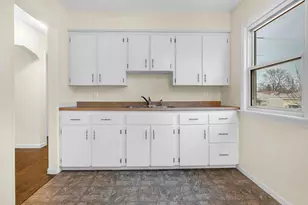 2727 Birch Ave, Whiting, IN 46394 - Photo 7