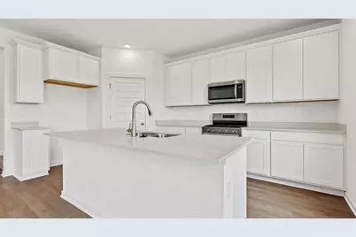 152 Cressmoor Boulevard, Hobart, IN 46342 - Photo 3