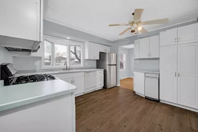 9604 Hawthorne Drive, Munster, IN 46321 - Photo 11