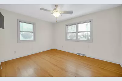 9604 Hawthorne Drive, Munster, IN 46321 - Photo 19