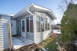 536 Riviera Rd, Valparaiso, IN 46385 - Photo 23