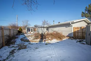 536 Riviera Rd, Valparaiso, IN 46385 - Photo 25