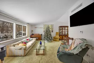 8411 Hickory Ave, Gary, IN 46403 - Photo 3