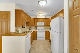 2007 W 75th Pl, Merrillville, IN 46410 - Photo 9