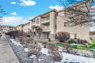 2007 W 75th Pl, Merrillville, IN 46410 - Photo 1