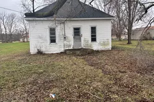 508 N Hobart St, Brook, IN 47922 - Photo 1