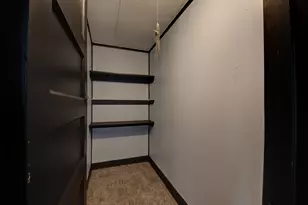 826 Kingsporte Ave, La Porte, IN 46350 - Photo 11