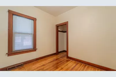 1013 Merrillville Road, Crown Point, IN 46307 - Photo 17