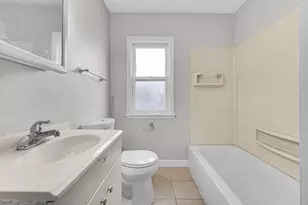 6220 Garfield Ave, Hammond, IN 46324 - Photo 13